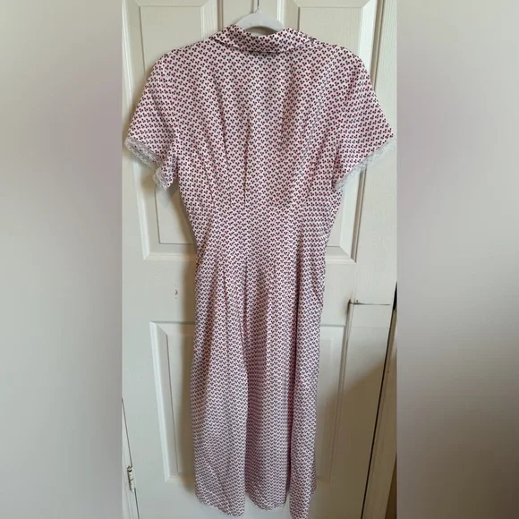 J Crew NWT Midi White w/ Tiny Red Flowers Short-Sleeve Shirt Dress. Size 6 - Picture 6 of 9